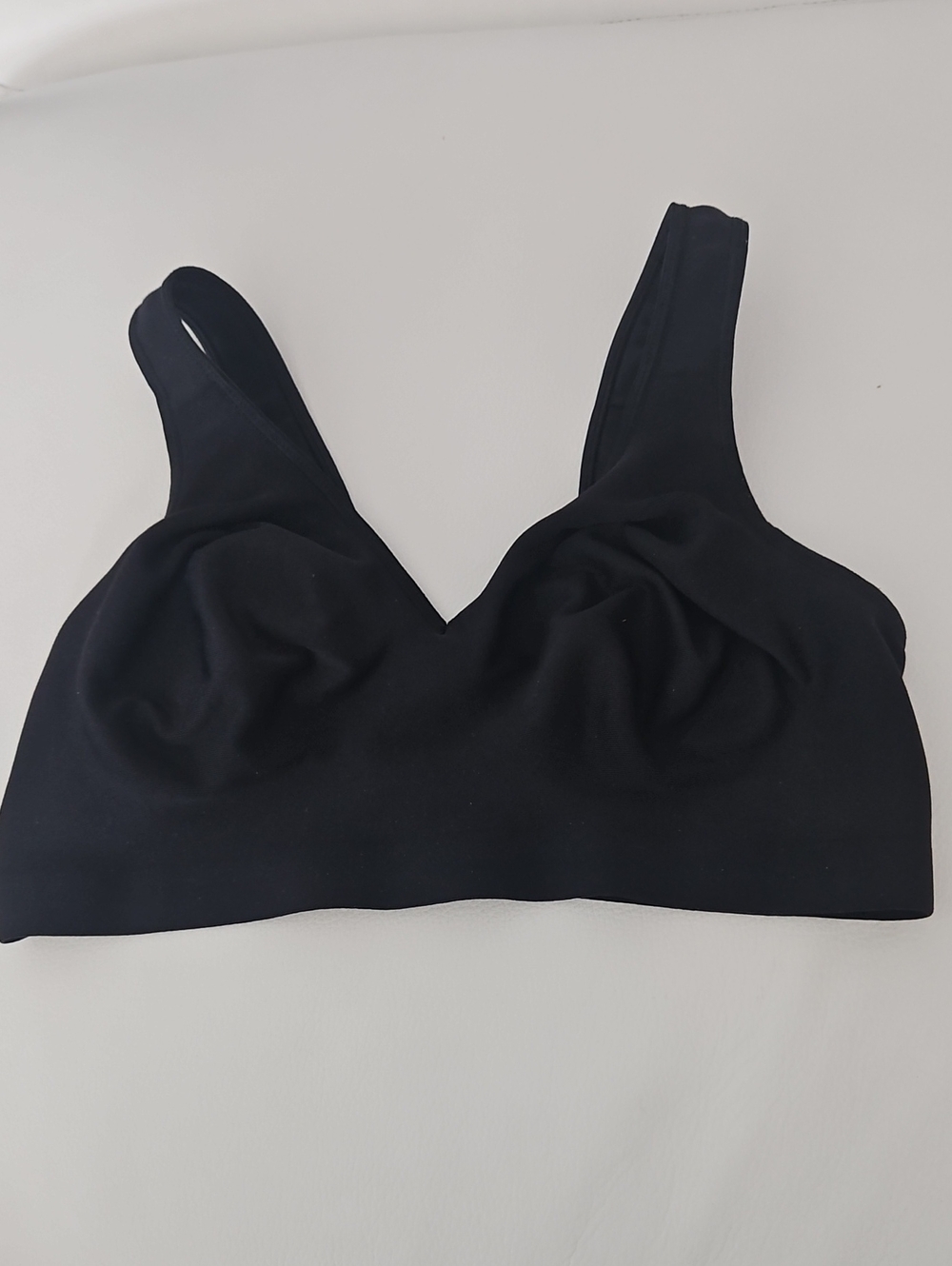Wireless Comfort Bra in Black - Smooth Everyday Support